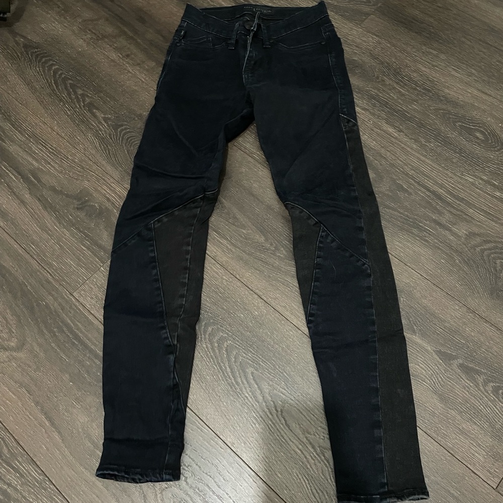 Skinny jeans